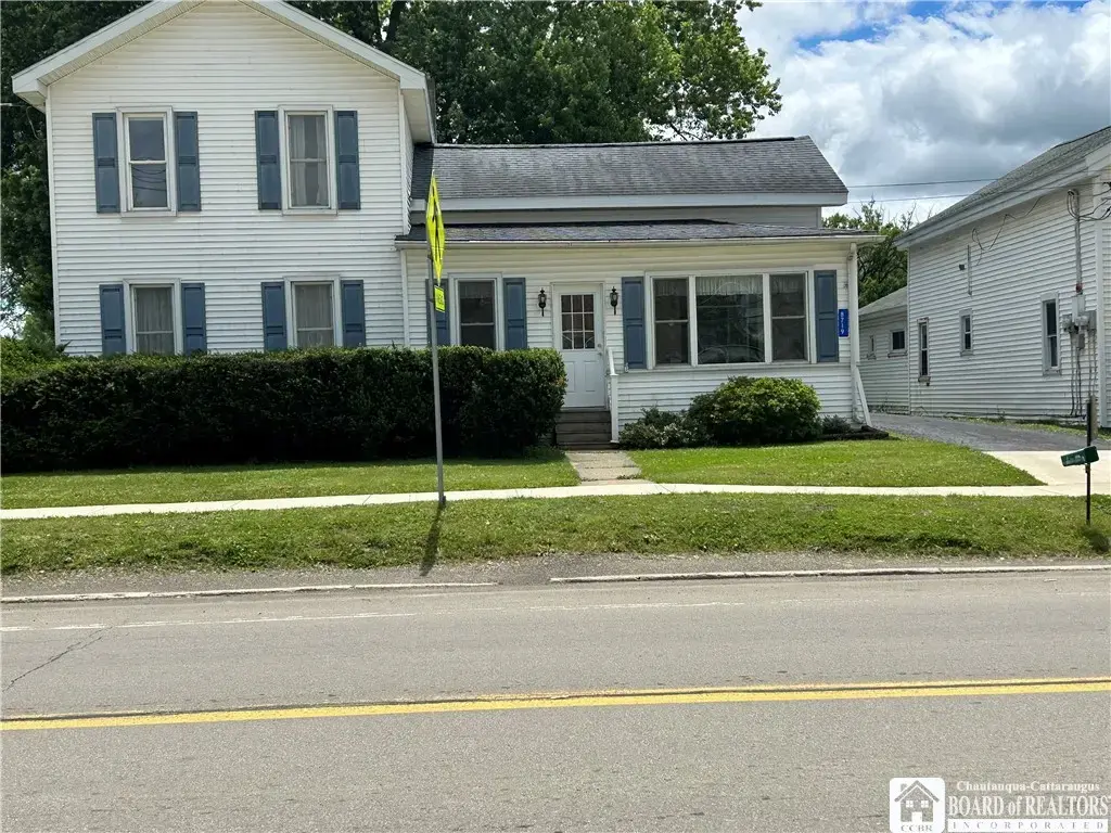 8719 E Main Street, Clymer