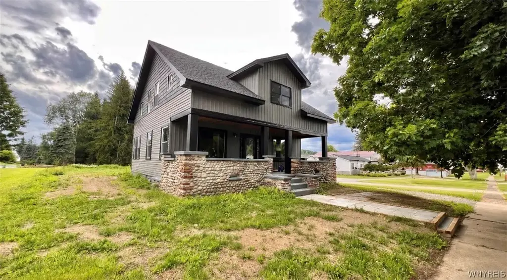 9717 Mckinstry Road, Machias
