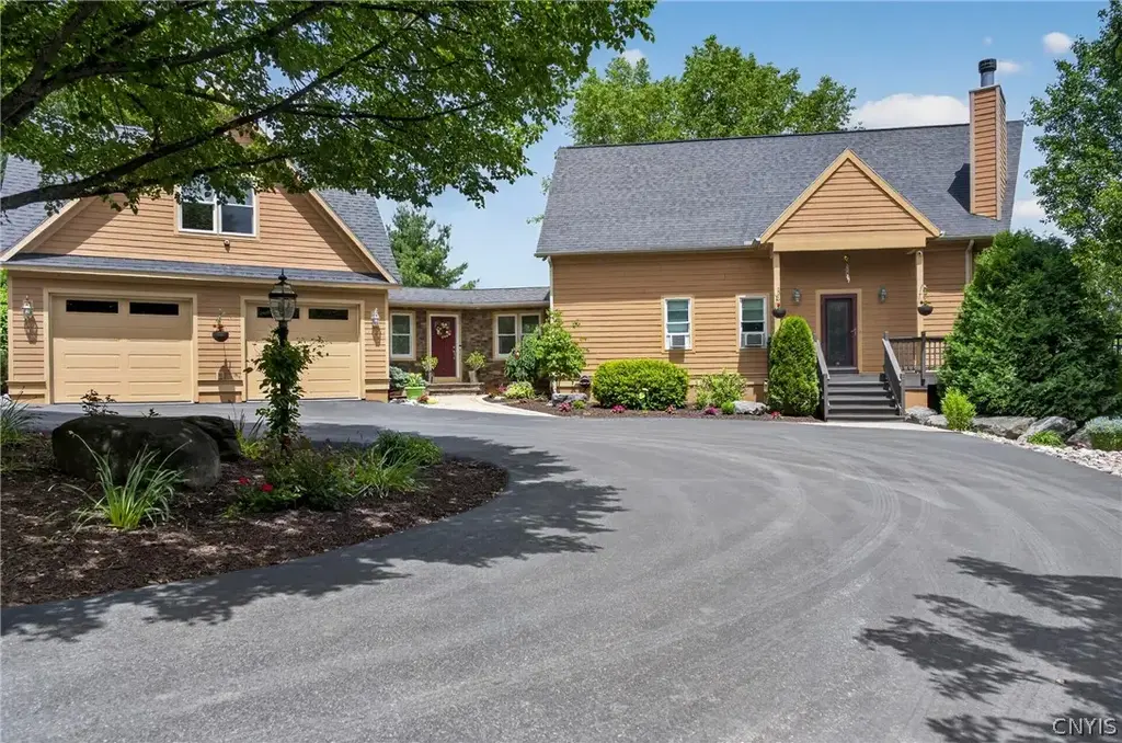 2726 Gardner Rd, Pompey