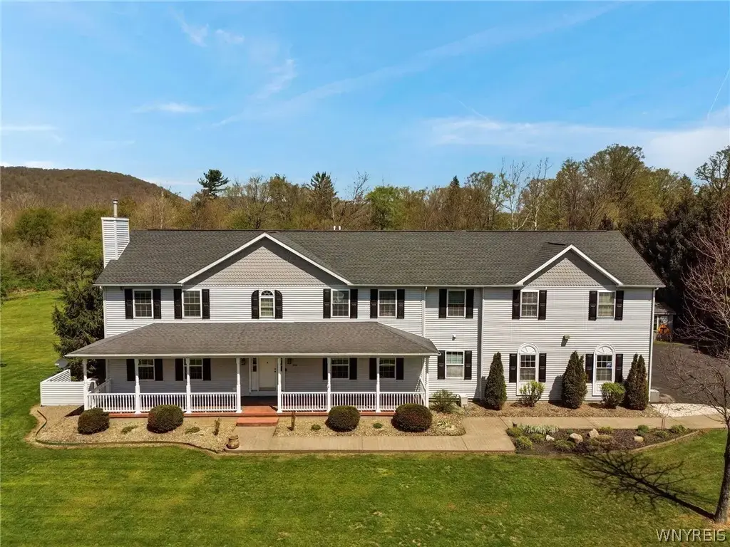 6174 Fairview Lane, Great Valley