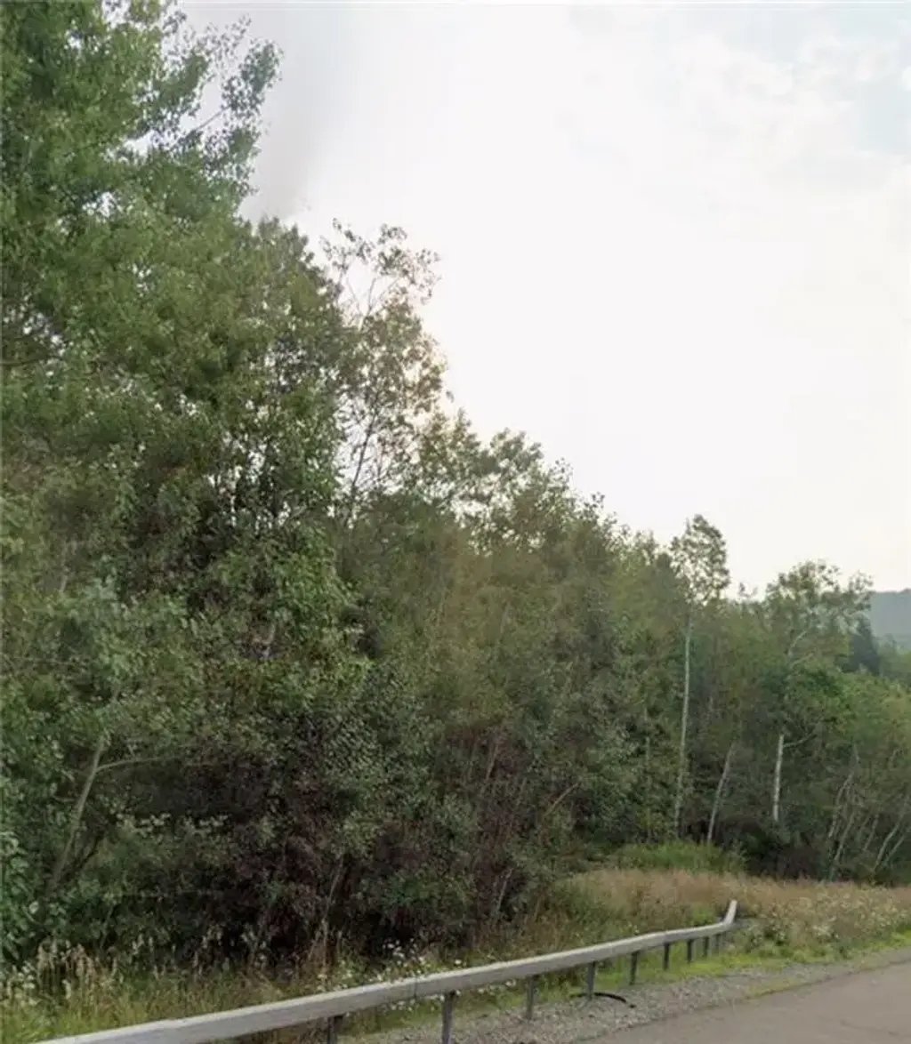 East, Avoca