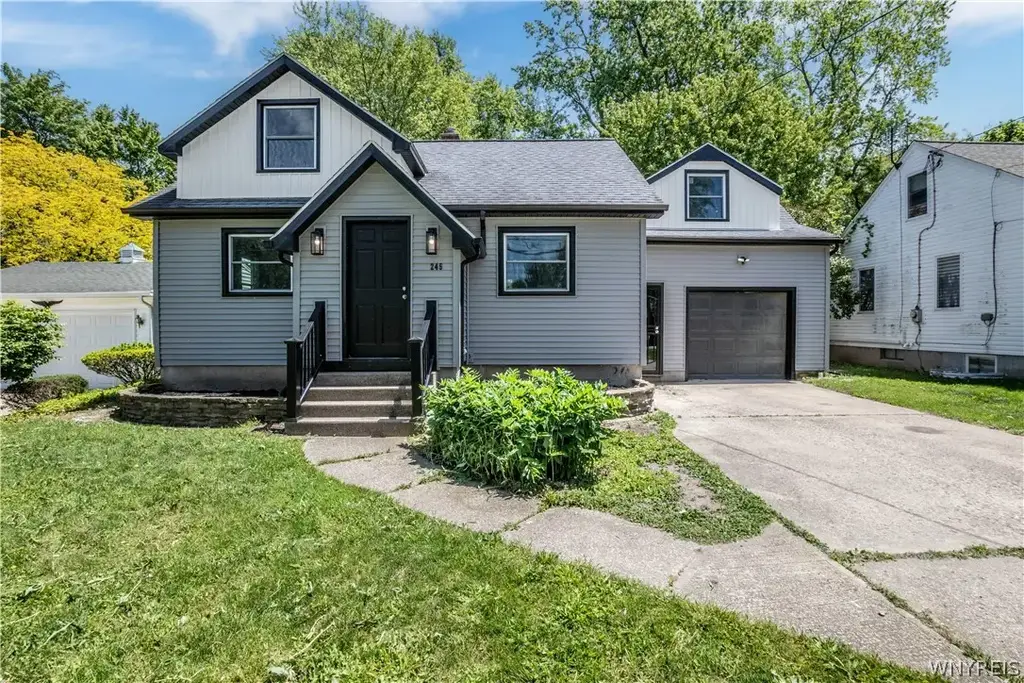 245 N Ellicott St, Amherst