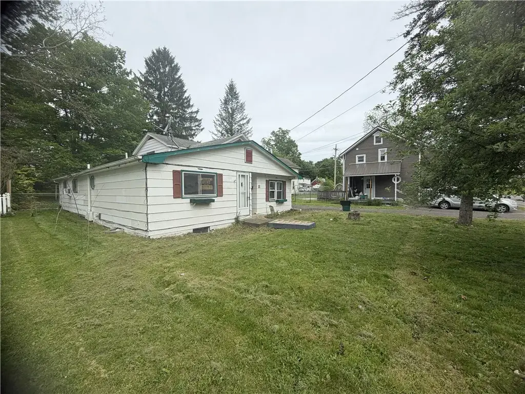 11 Mcmaster Street, Bath