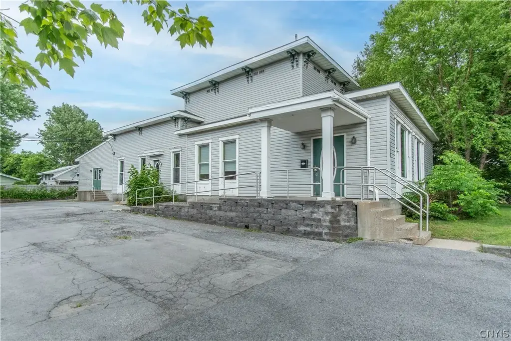 1605 State Street, Watertown City