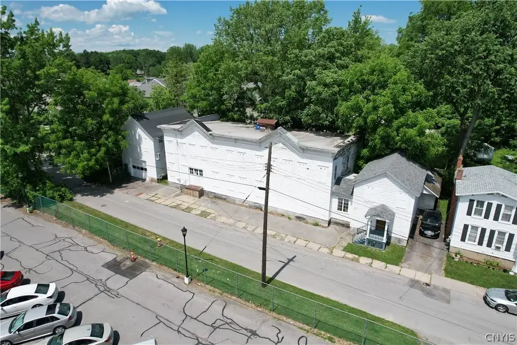 252 Liberty Street, Oneida