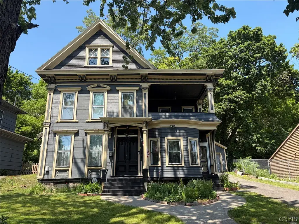 612 Lodi Street, Syracuse