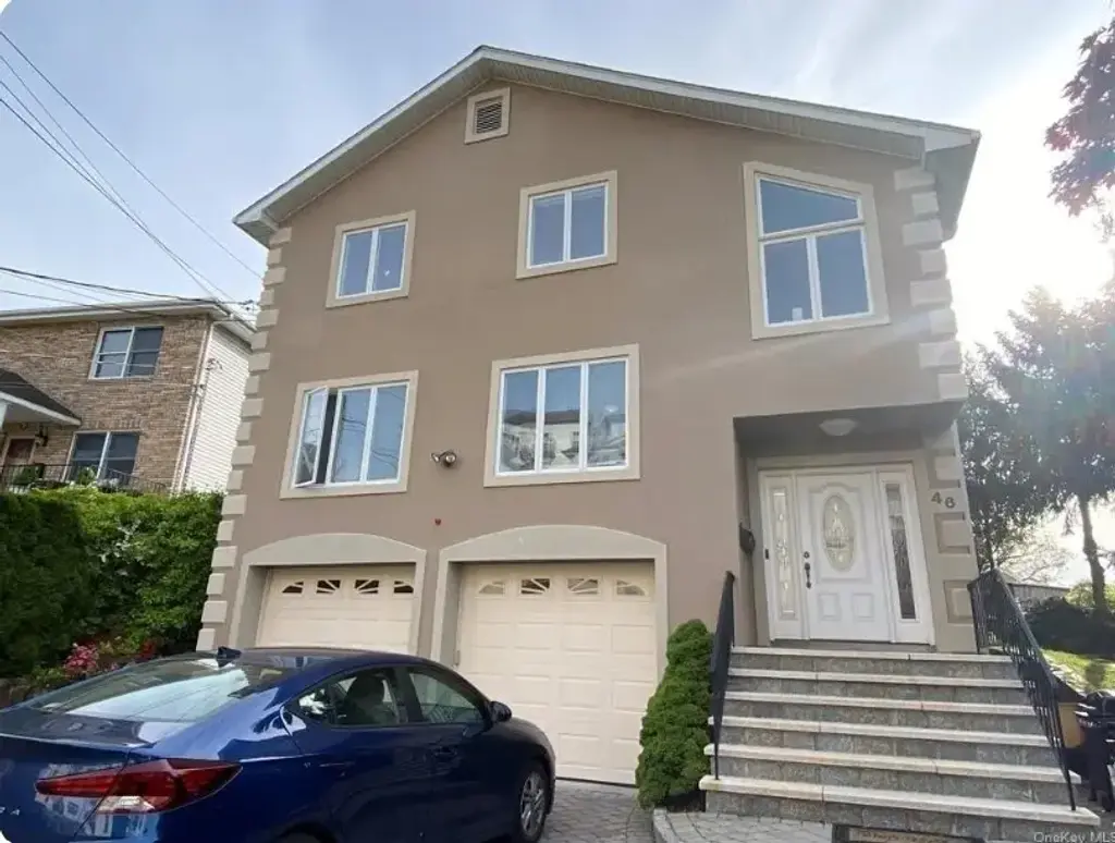 46 Glen Road, Eastchester