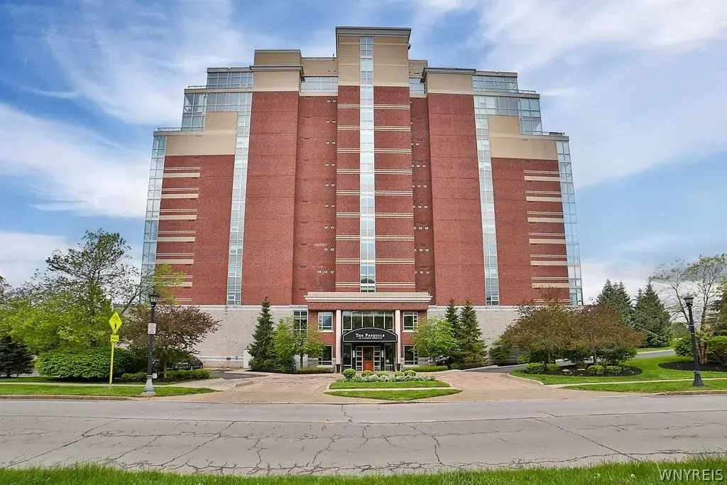 132 Lakefront Boulevard # 204, Buffalo