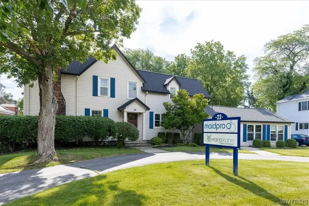 22 Lafayette Boulevard, Amherst