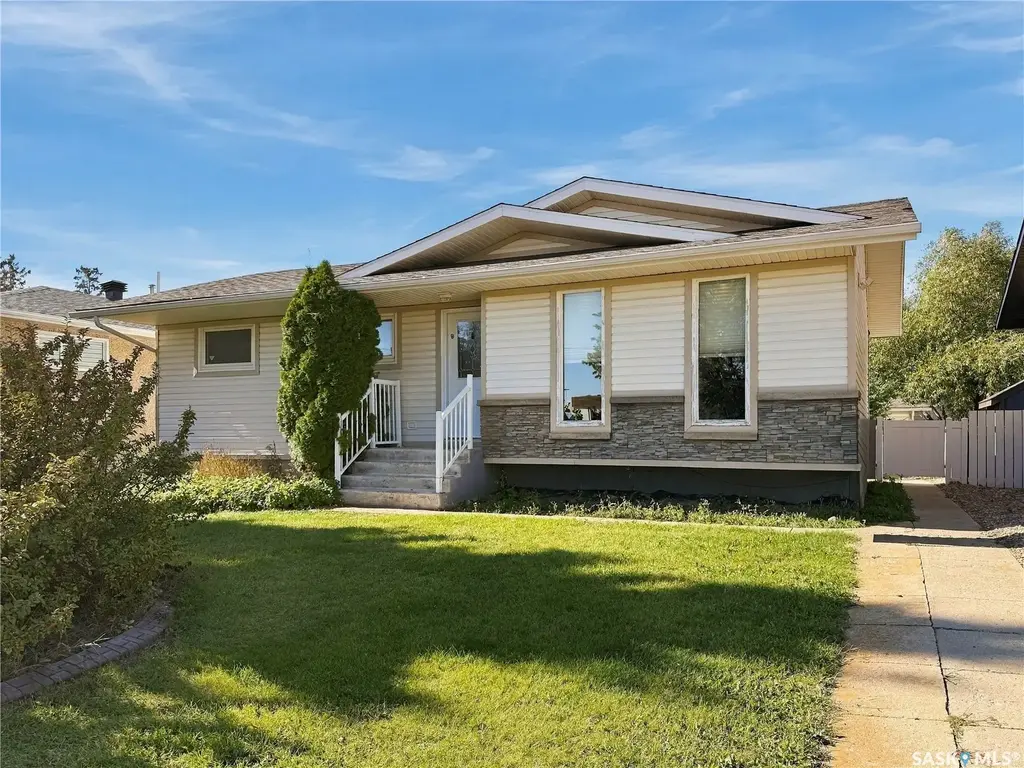 2011 102nd Street, North Battleford