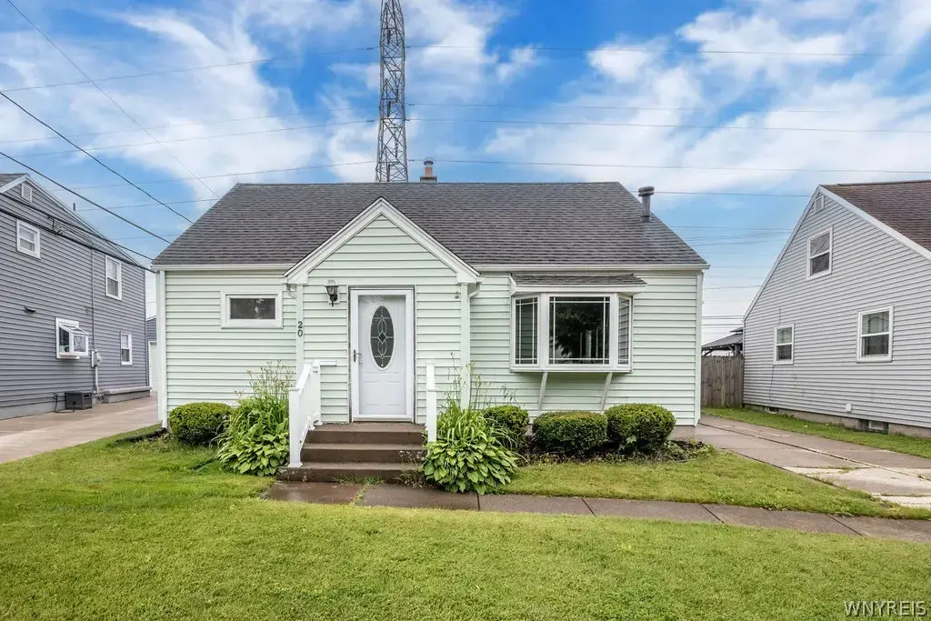 20 Nicholas Drive S, Tonawanda