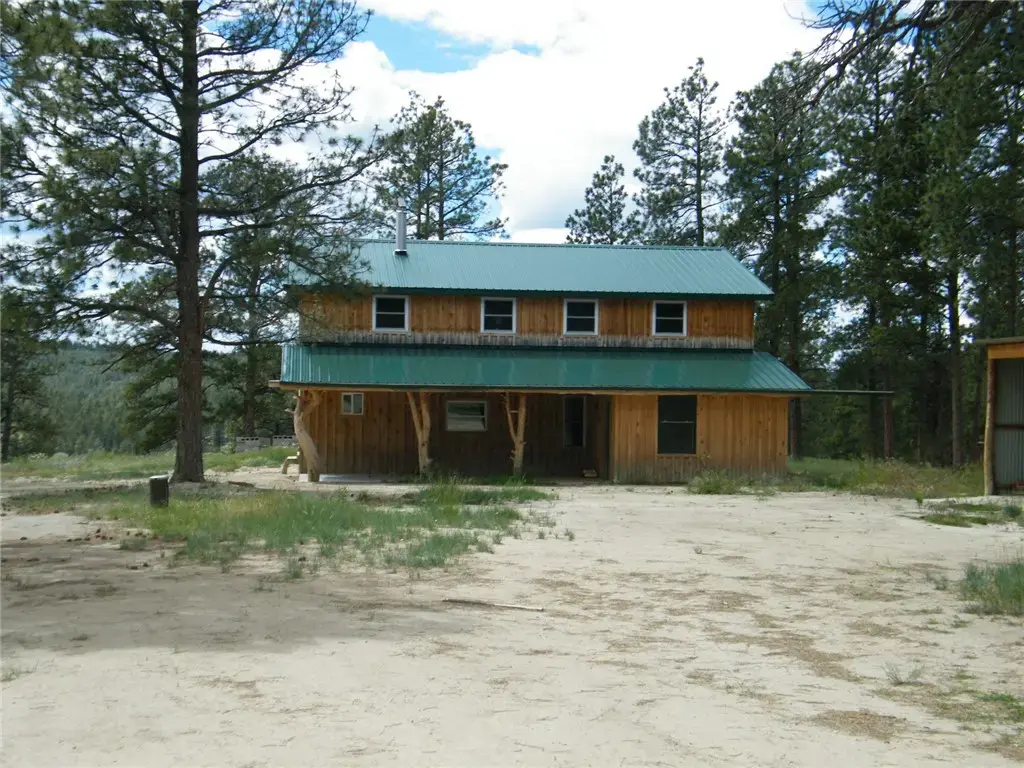 448 W Parrot Creek Road, Roundup