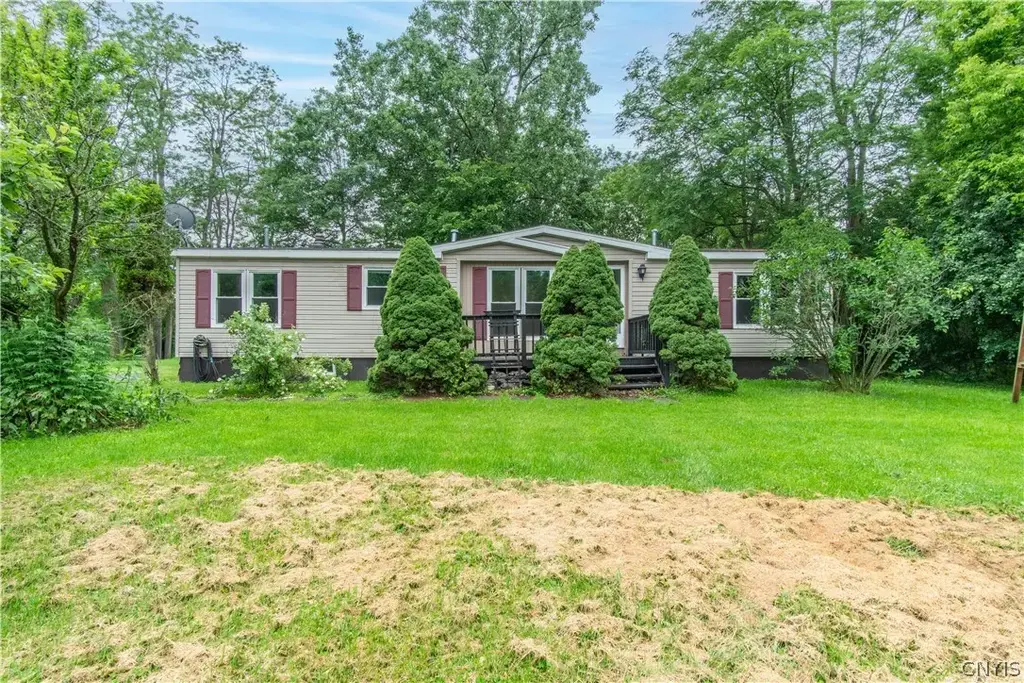 20077 Evans Road, Hounsfield