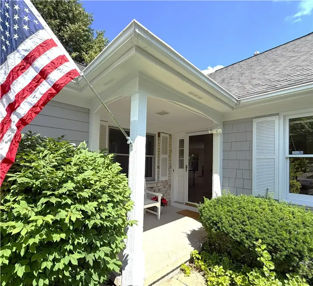 47 Greenwood Park, Pittsford