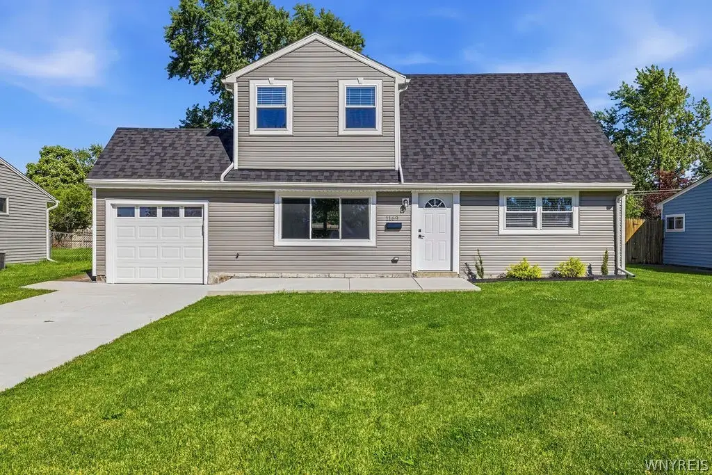 1169 La Salle Avenue, Grand Island