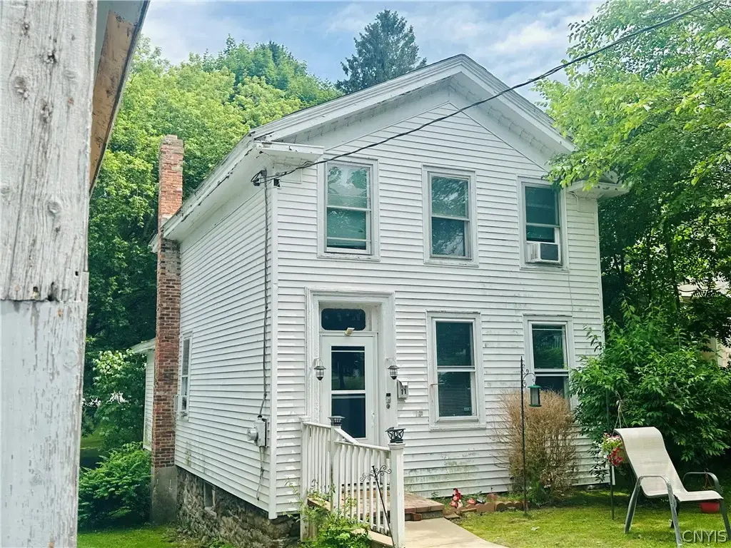 11 Murray Street, Oswego