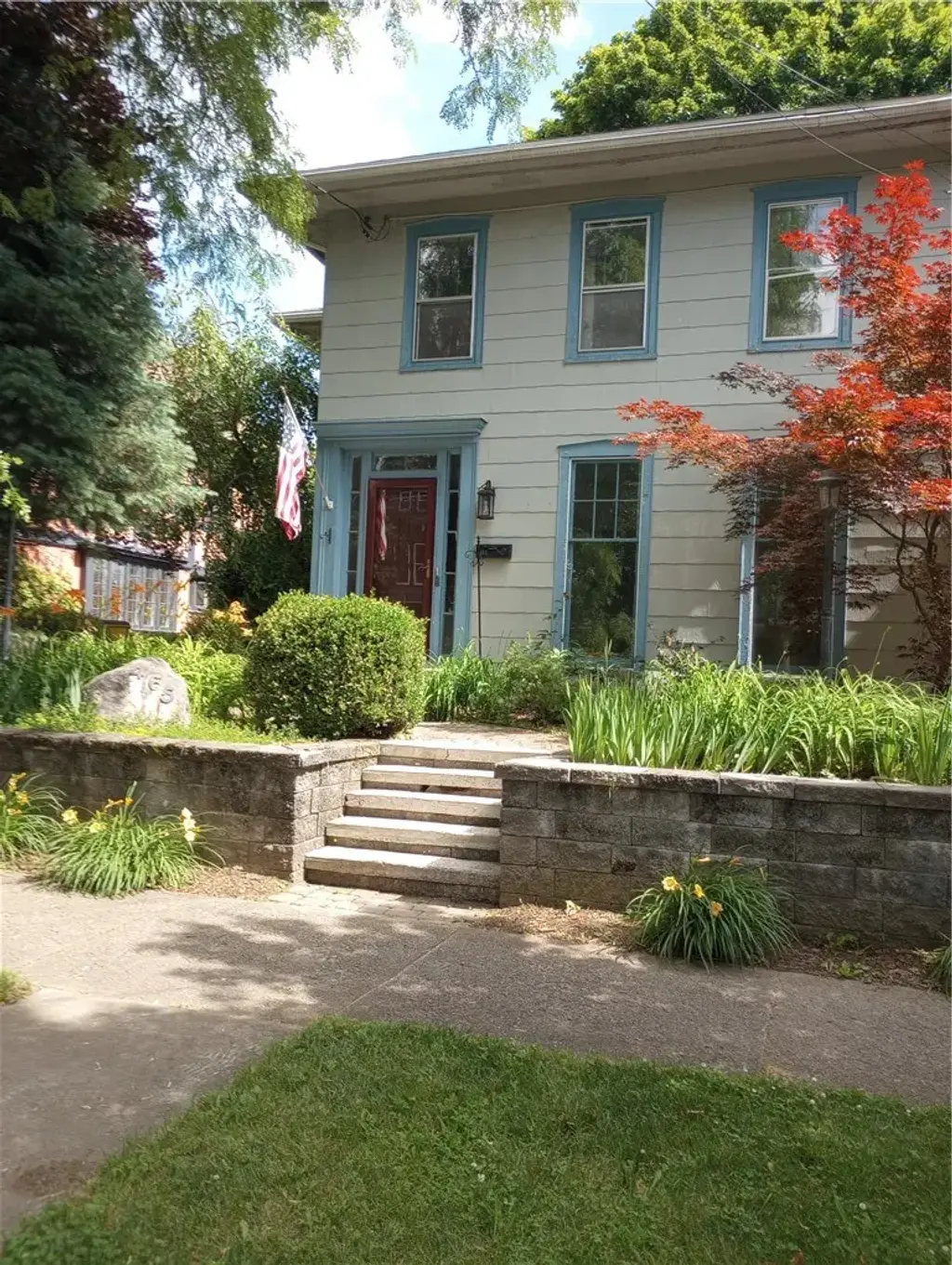 465 W Gray Street, Elmira City
