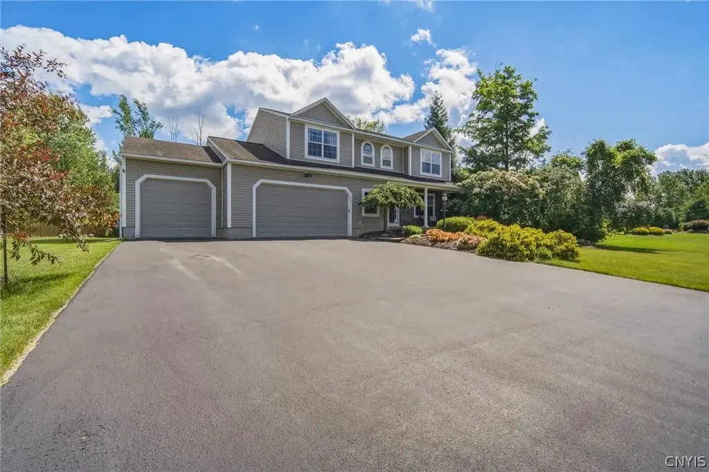 6244 Hessler Farm Path, Cicero
