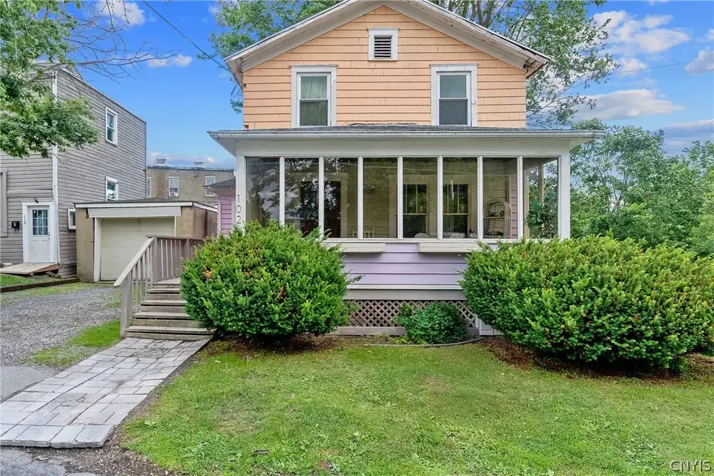 102 W Elm Street, Manlius