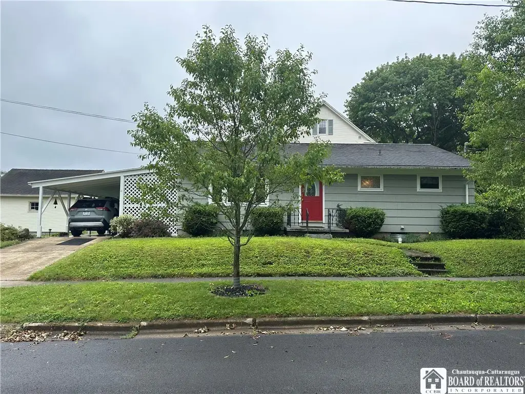 174 Clyde Avenue, Jamestown