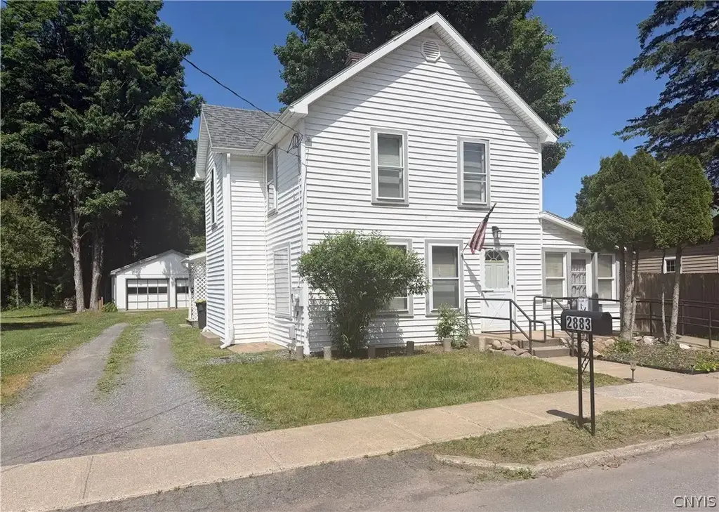2883 Main Street, Vienna