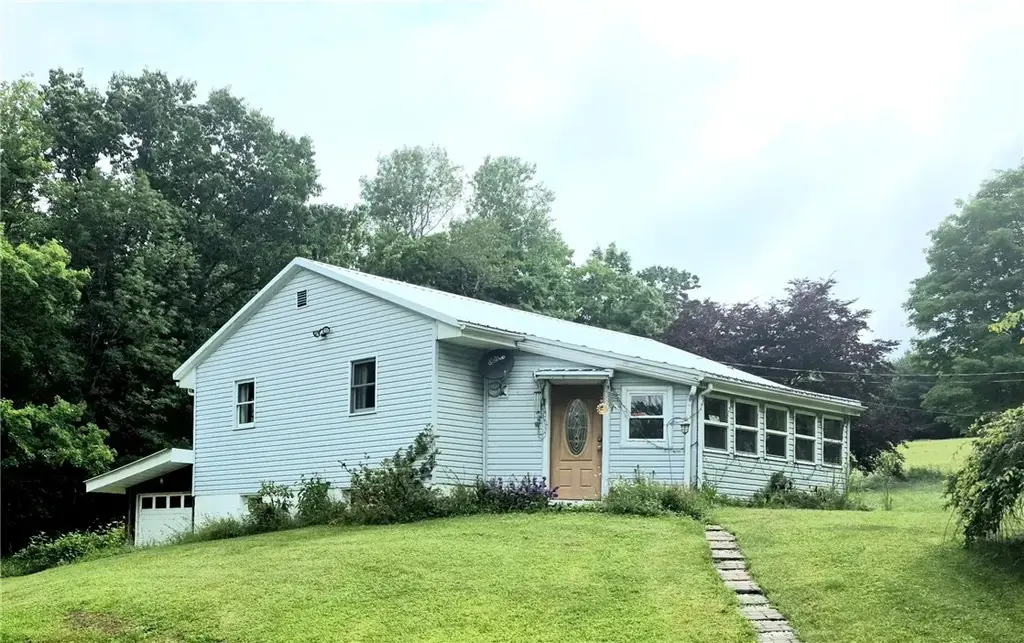 171 Haskins Road, Erin