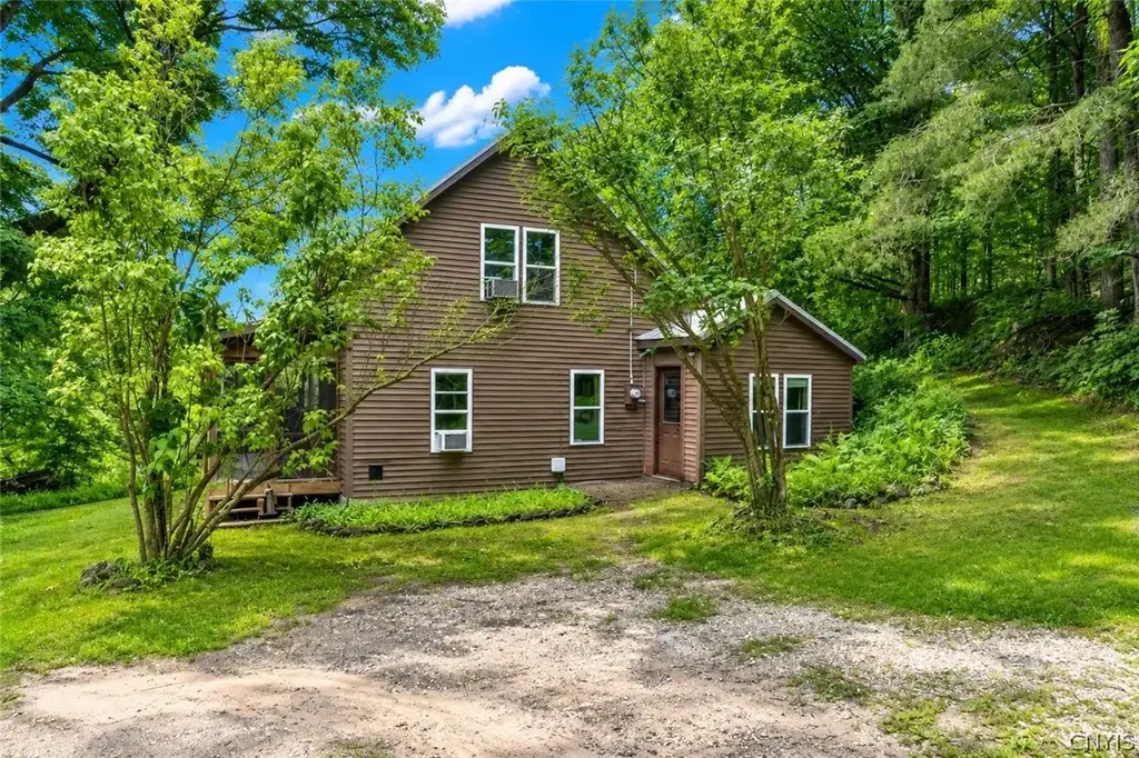14119 Thomas Road, Diana