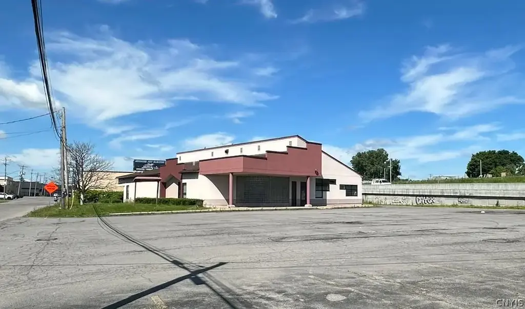 961 Canal Street, Syracuse