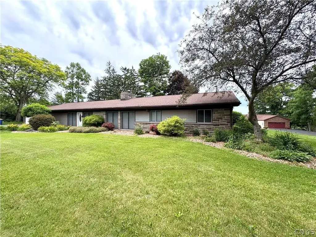 4861 Rockefeller Road, Owasco