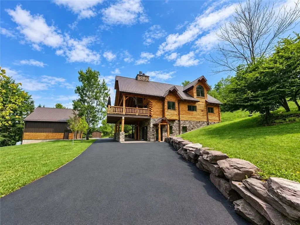 500 County Highway 4, Unadilla