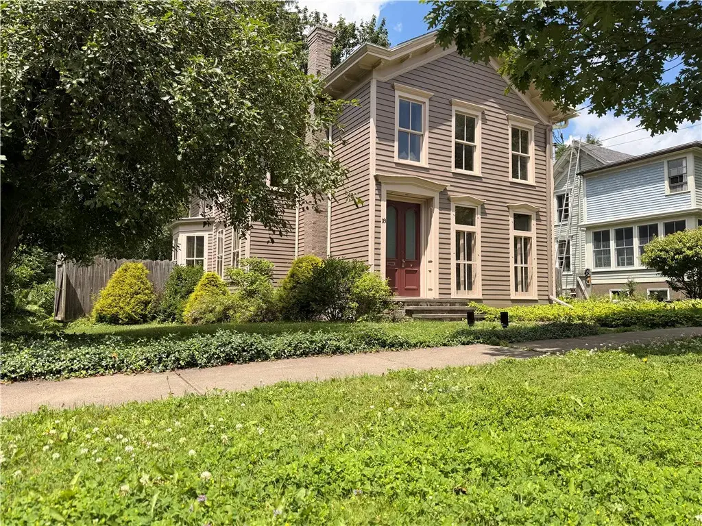 18 Eagle Street, Otsego