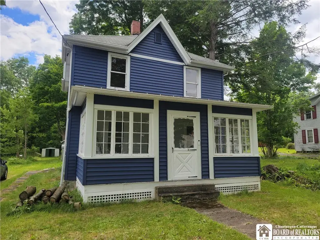 153 Lakeview Avenue, Busti