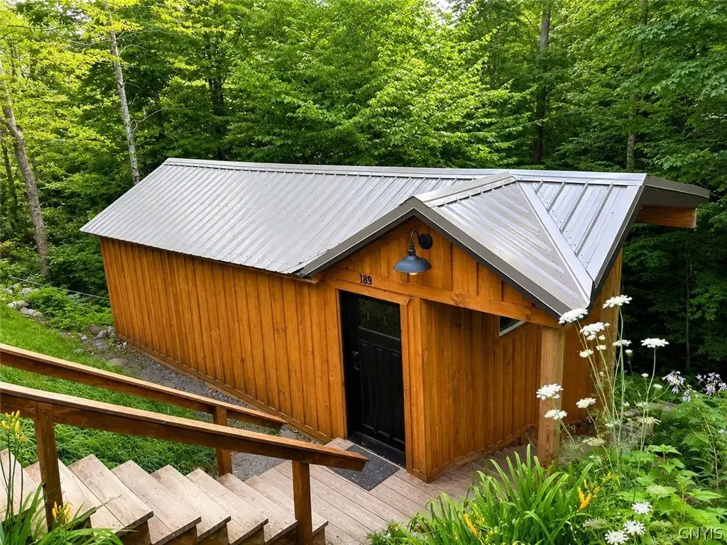 189 Seneca Road, Webb
