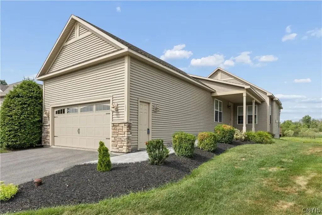 131 Harbour Town, Sullivan