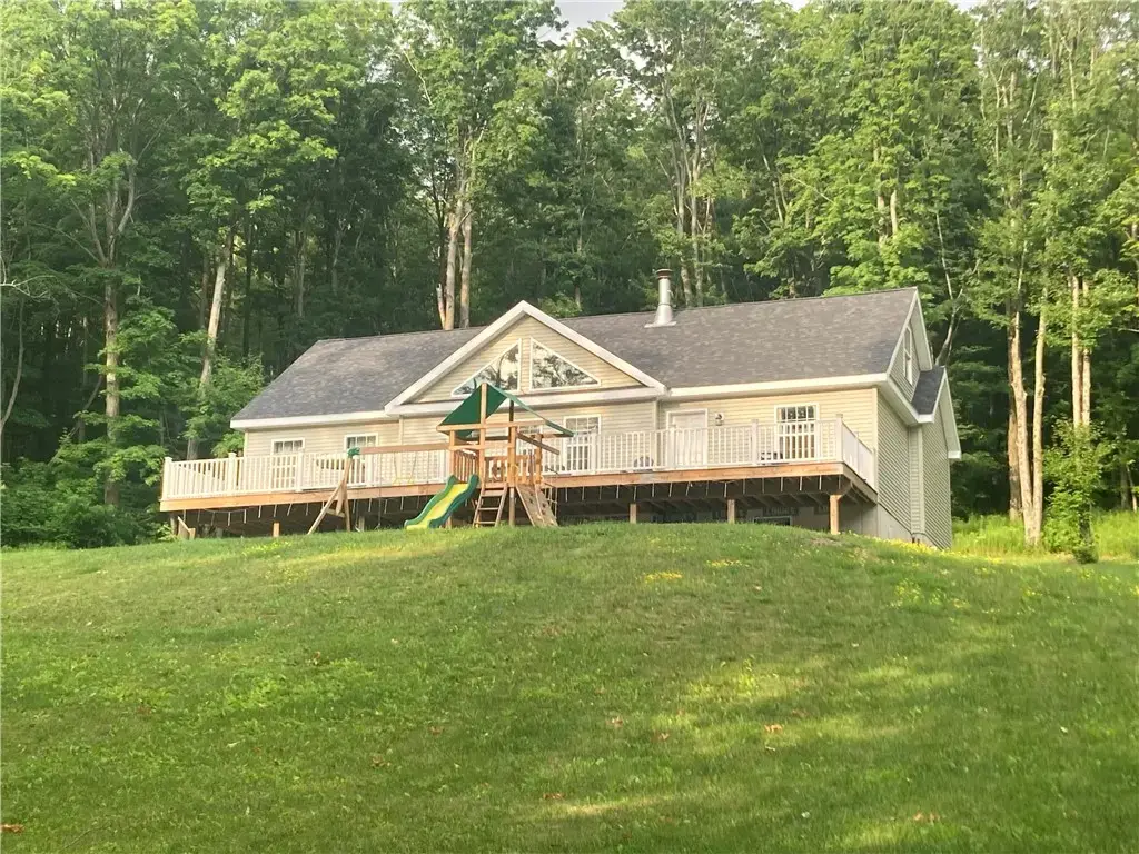 294 Jennings Road E, Veteran