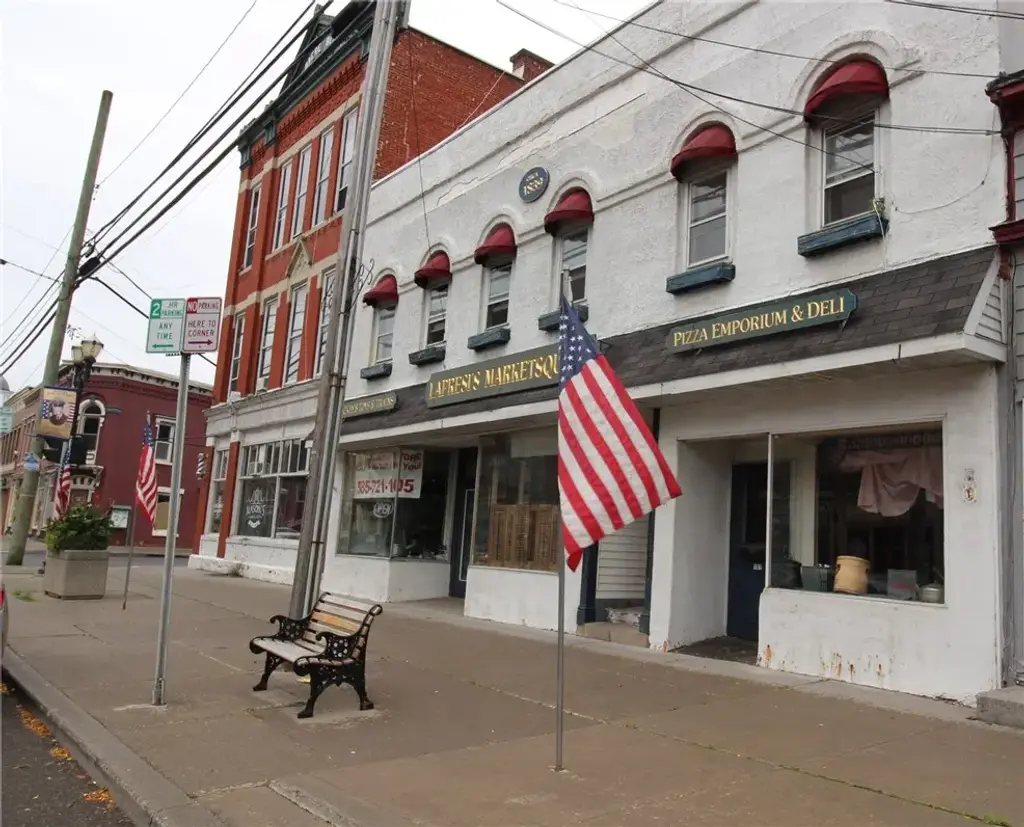 101 Main Street, Phelps
