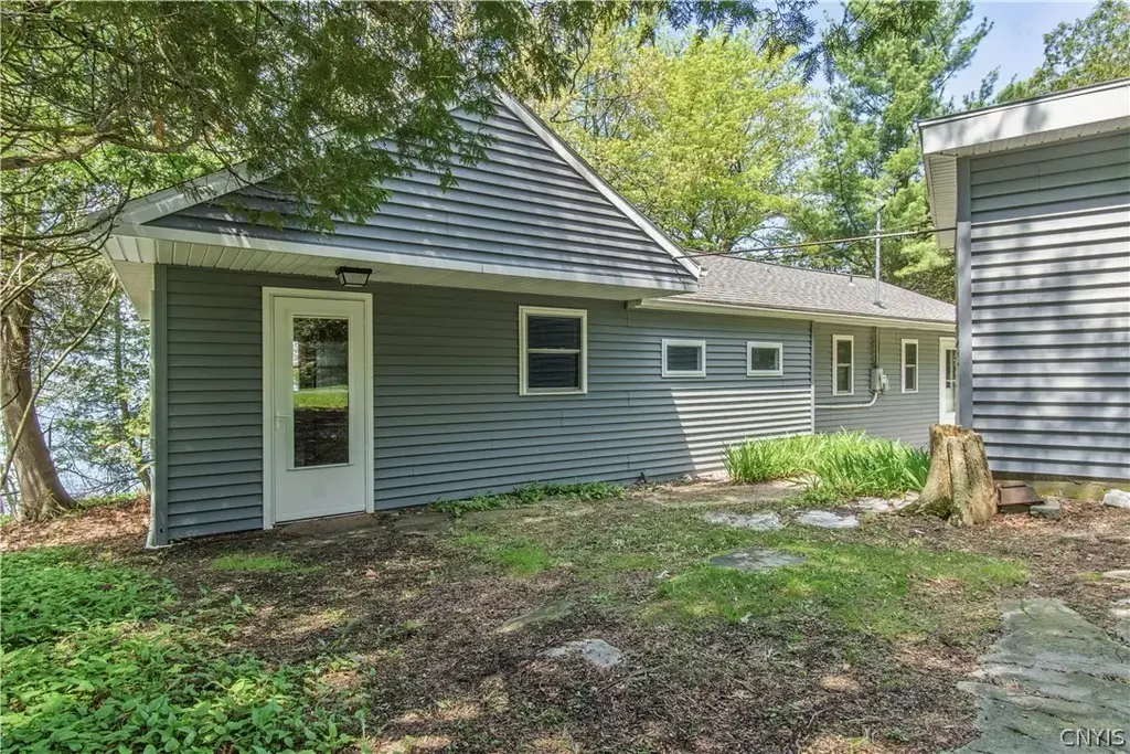 8821 Shady Shores Rd., Cape Vincent