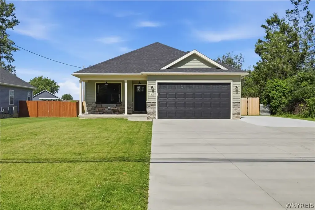 616 Borden Road, Cheektowaga