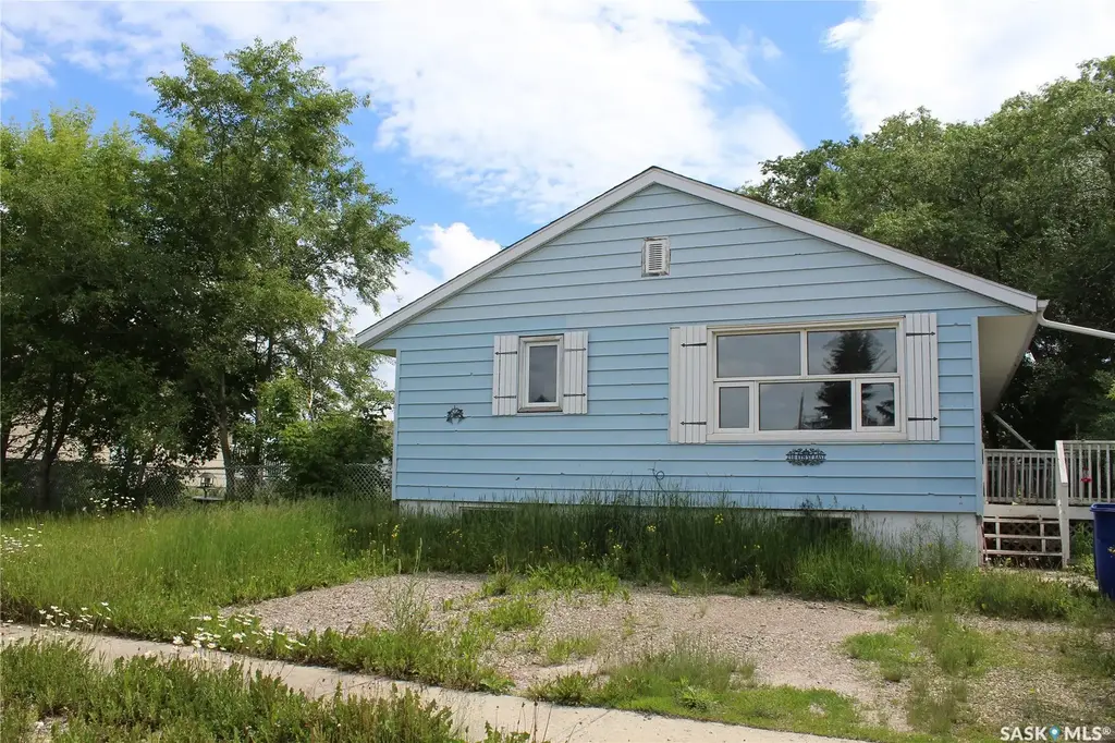214 4th Street E, Wilkie