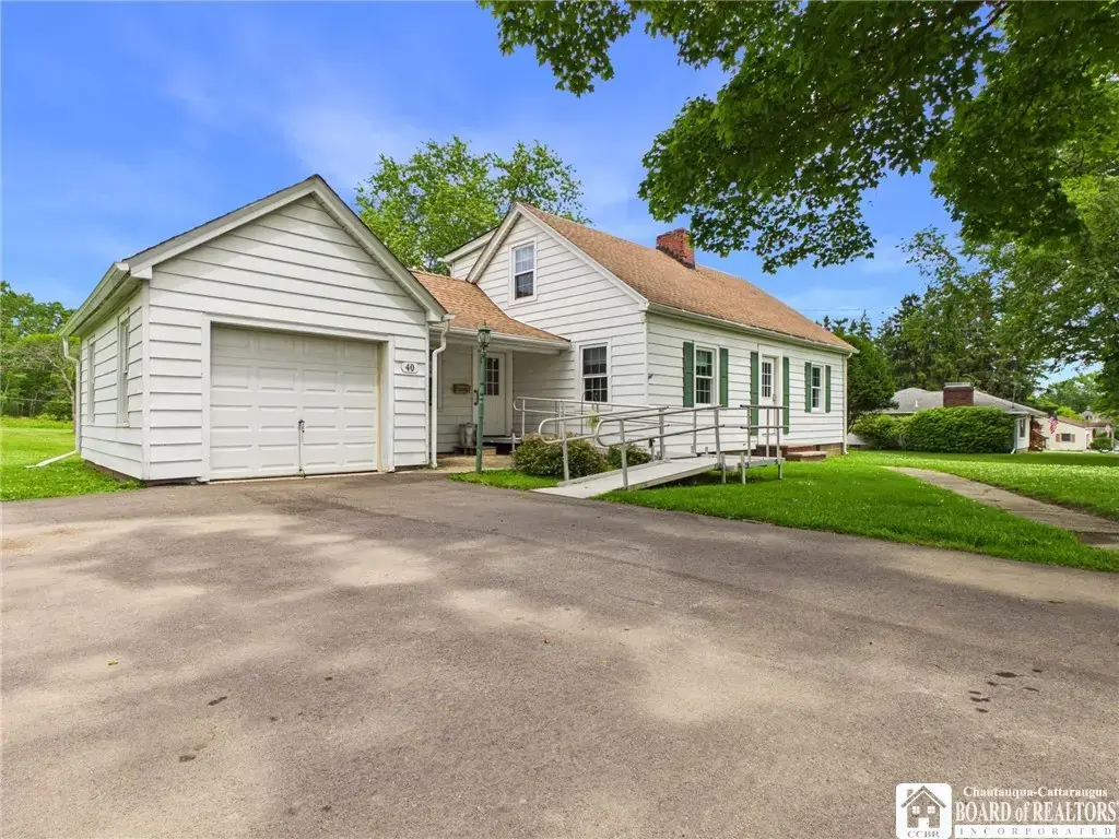 40 E Chautauqua Street, Chautauqua