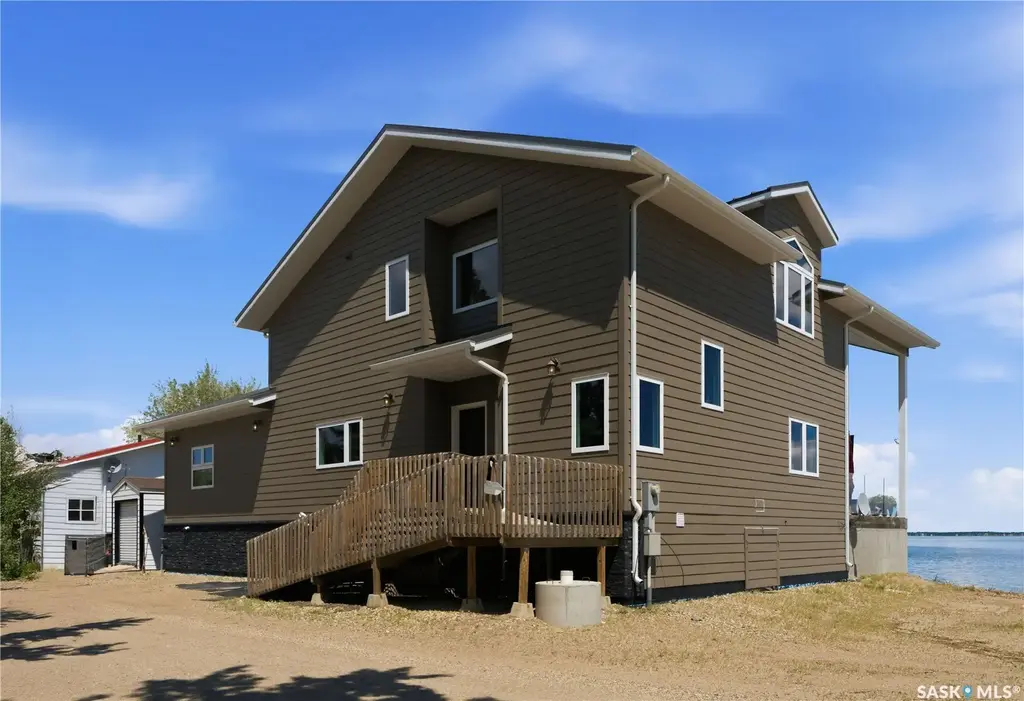106 Lakeshore Lane, Leslie Beach