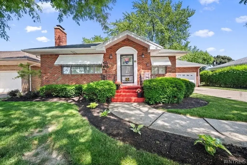 35 Calderwood Drive, Cheektowaga