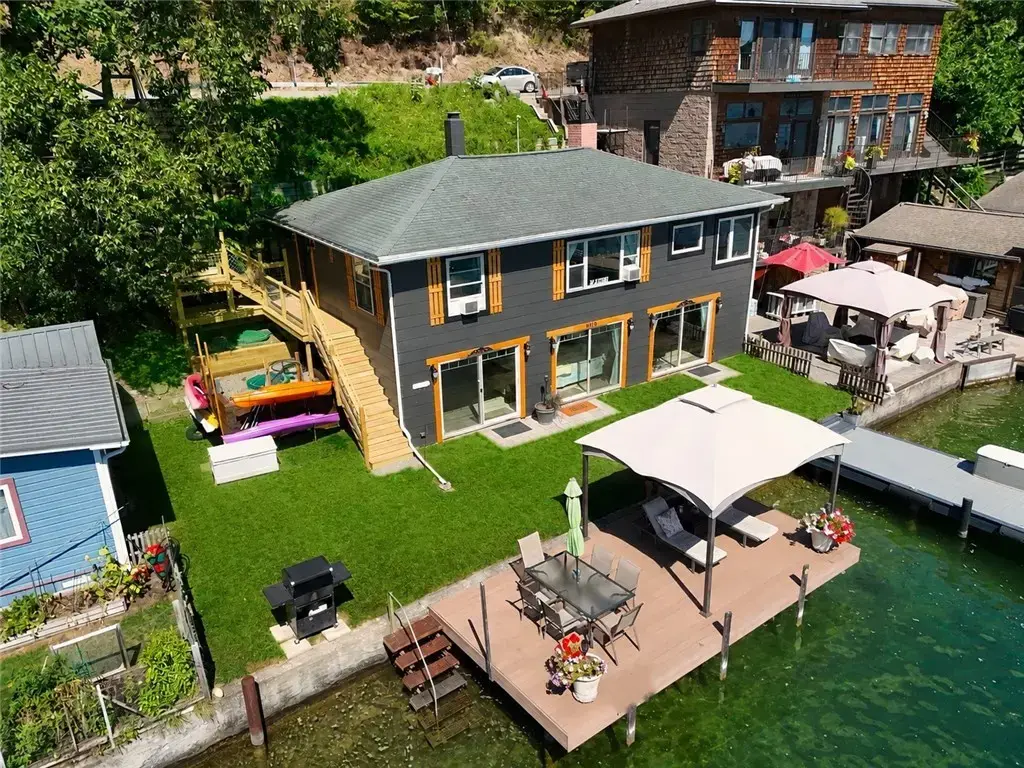 9026 W Lake Road, Urbana