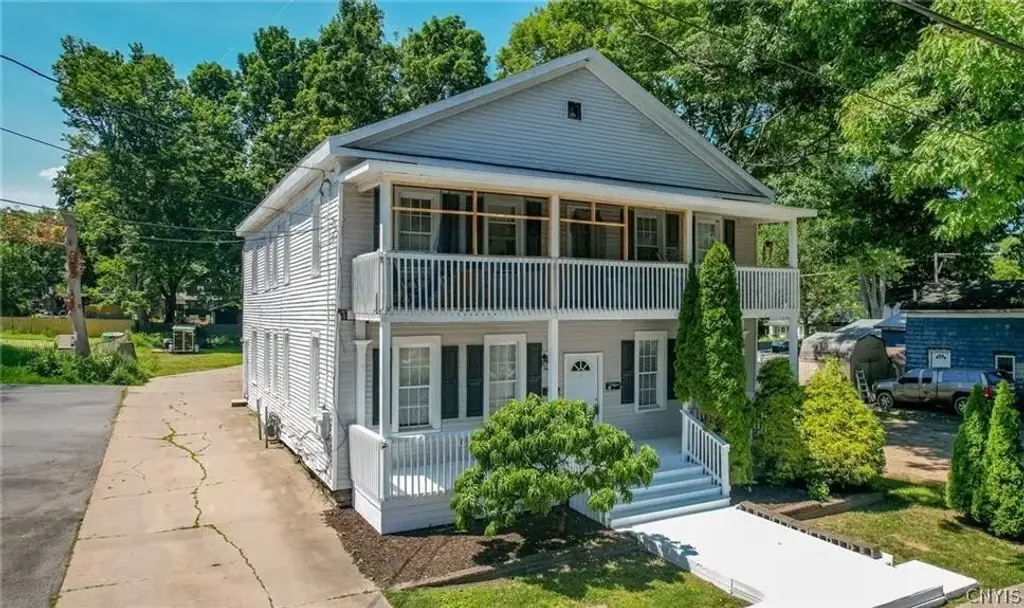 14 Canton Street, Van Buren