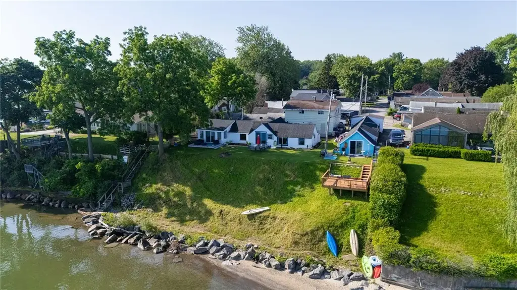 51 Tone Terrace, Irondequoit