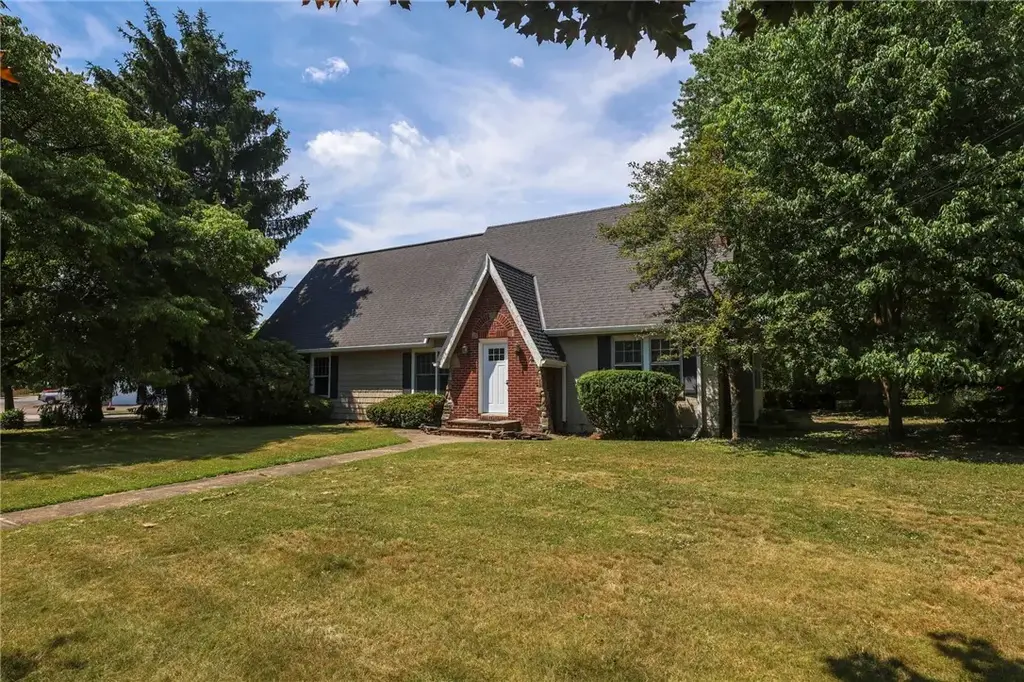 1726 W Church Street, Elmira