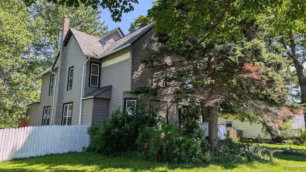 285 S Niagara Street, Lockport City
