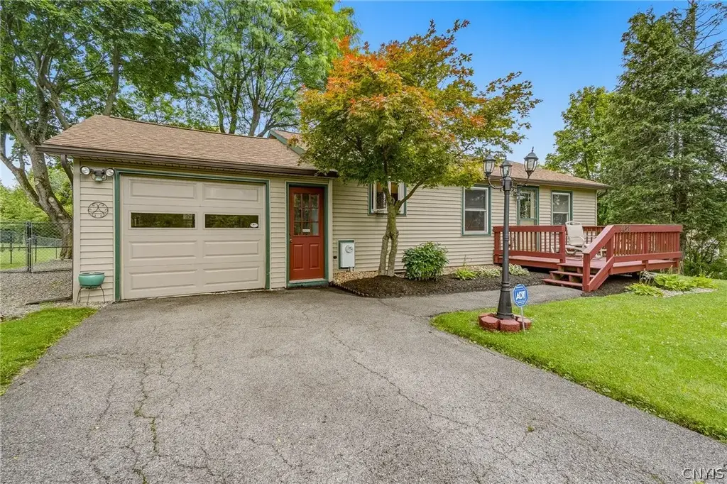 4621 Tucker Road, Onondaga