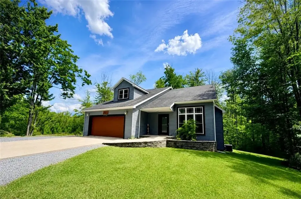1730 State Route 414, Dix
