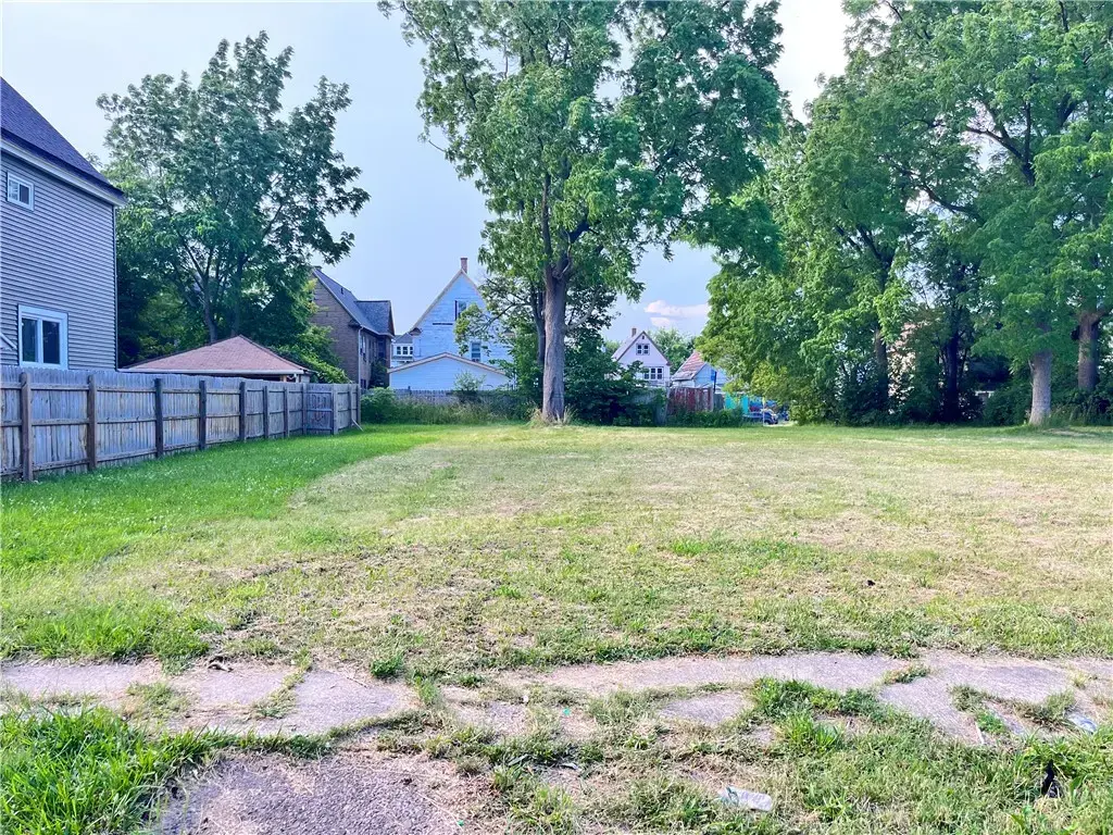 852 Glenwood Avenue, Buffalo